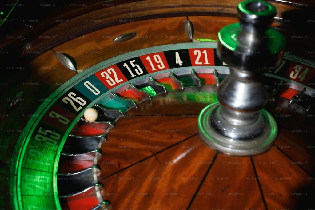 Online Winning Strategies